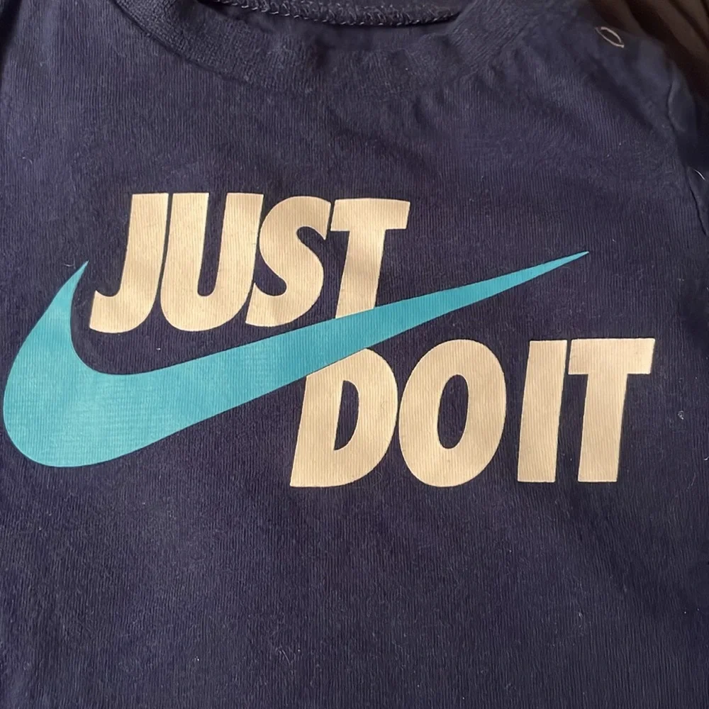 3 Nike Onesies - Picture 6 of 7